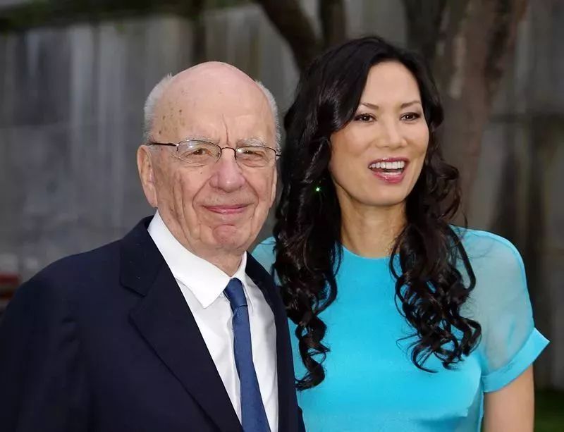 少抽点血?女版乔布斯破产!硅谷美女CEO百亿惊天骗局,把全世界都骗了-肽度TIMEDOO