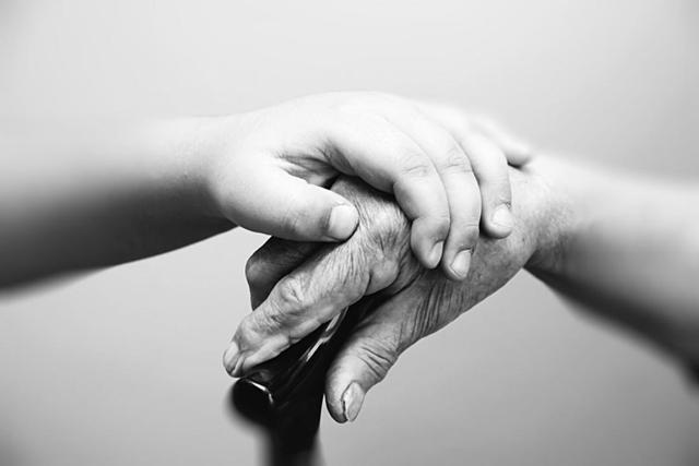 逃离家族的“诅咒”:一位70岁妇人的基因突变,或是抗击阿尔茨海默病的制胜法宝-肽度TIMEDOO
