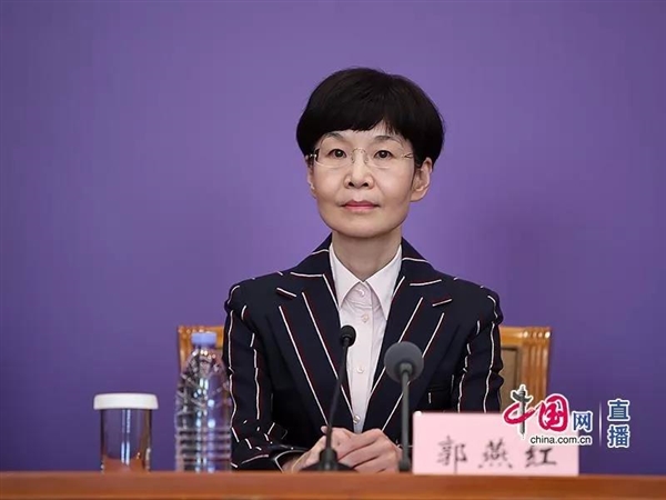 钟南山院士领衔专家组认为磷酸氯喹治疗新冠肺炎具有疗效-肽度TIMEDOO