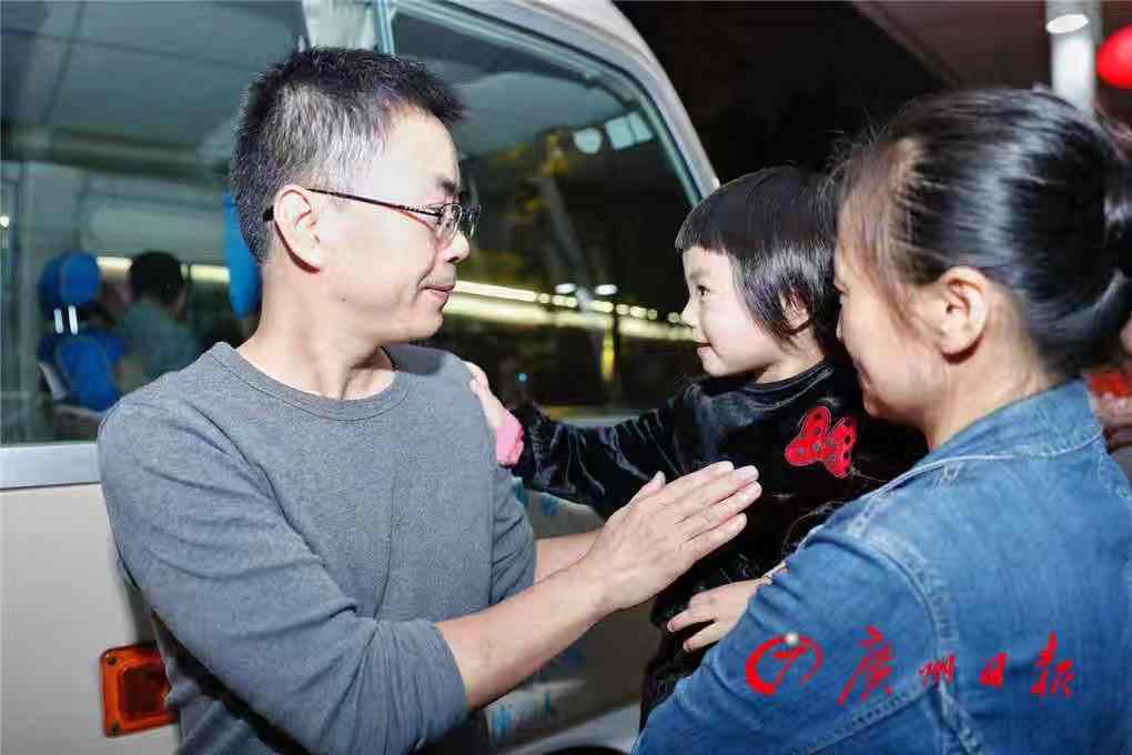 作为一线医护人员的亲属,除了含泪,你还可以这样做-肽度TIMEDOO
