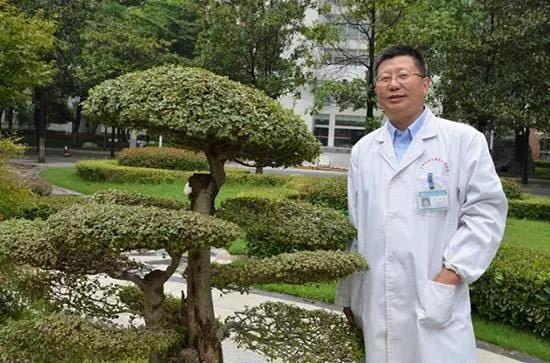首例新冠肺炎遗体解剖主刀人刘良：打破常规 救人要紧-肽度TIMEDOO