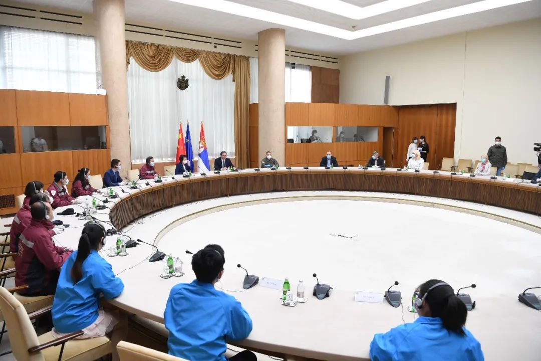 武契奇总统送行 华大赴塞尔维亚工作组凯旋-肽度TIMEDOO