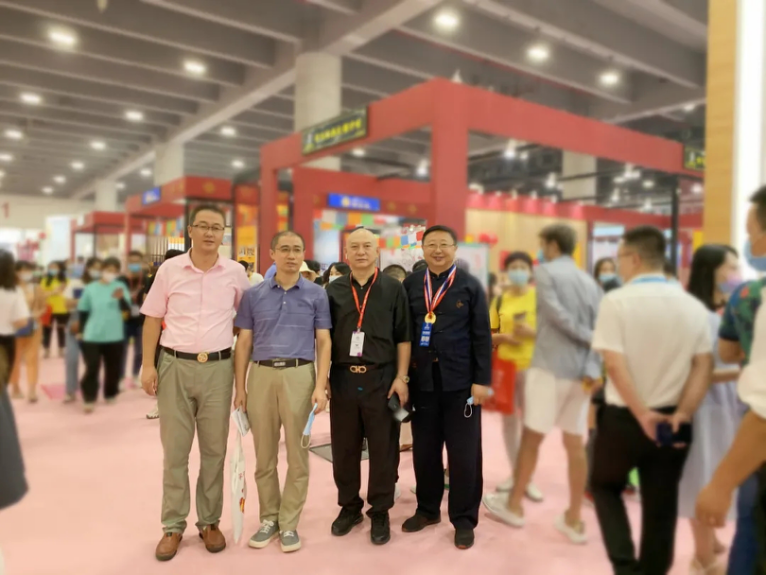 健博会团队深入广州美博会考察调研-肽度TIMEDOO