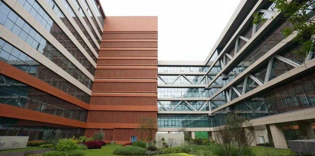 总投资额约40亿元！10月13日四川大学华西天府医院正式开院-肽度TIMEDOO