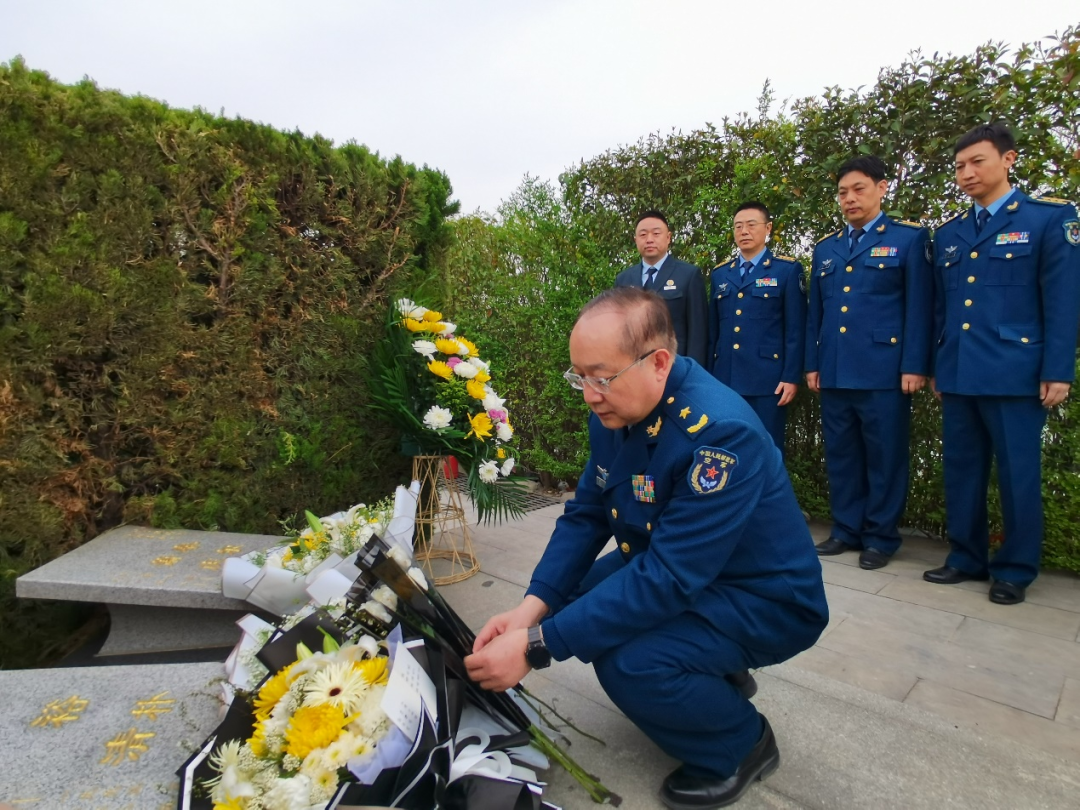 缅怀铮铮铁骨，传承仁心仁术 | 西京医院骨科清明节前祭前辈