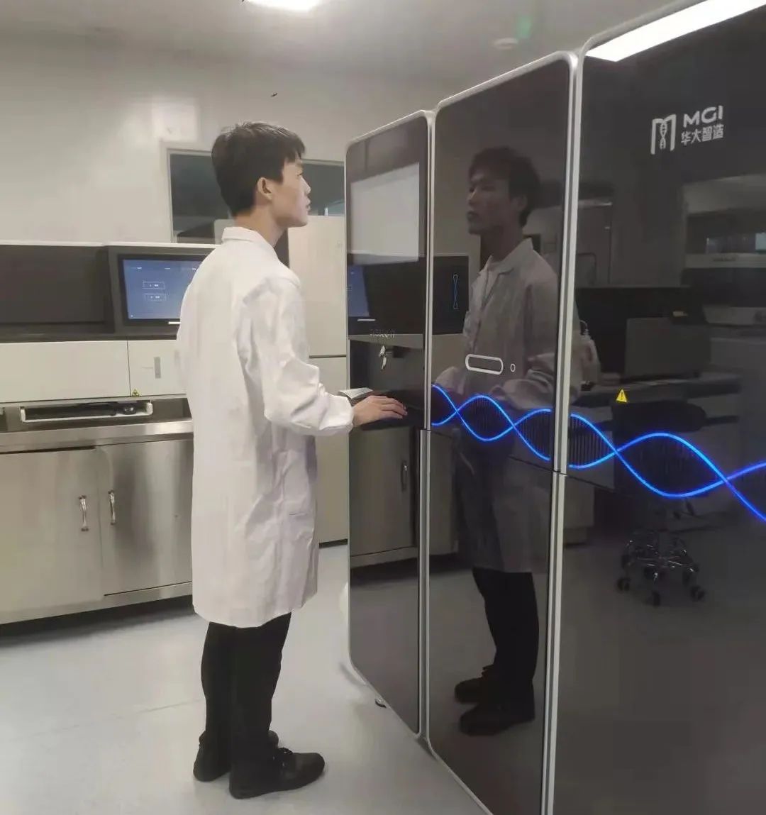 总书记考察的崖州湾种子实验室里，华大智造生命科技核心设备在全面支撑做强农业“芯片”-肽度TIMEDOO