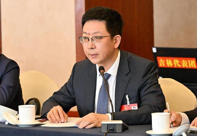 吕国悦代表：精准推进紧密型医联体建设