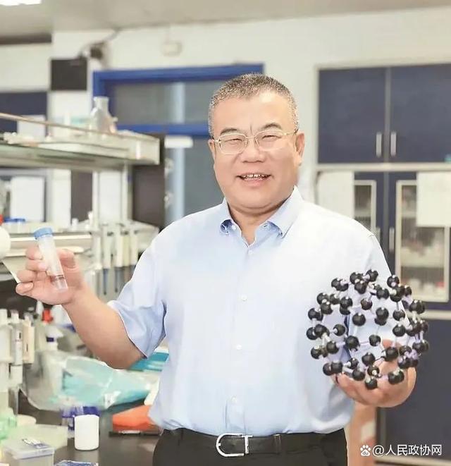 王春儒委员：为提升我国科研实力继续建言献策