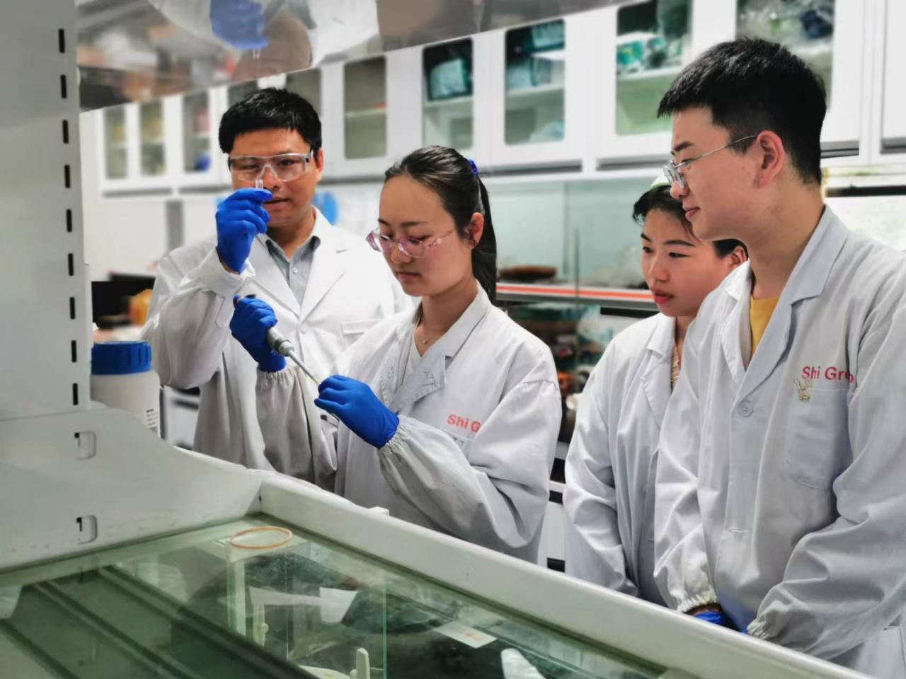 找到治白癜风的“路”后 他们开发出良效新药
