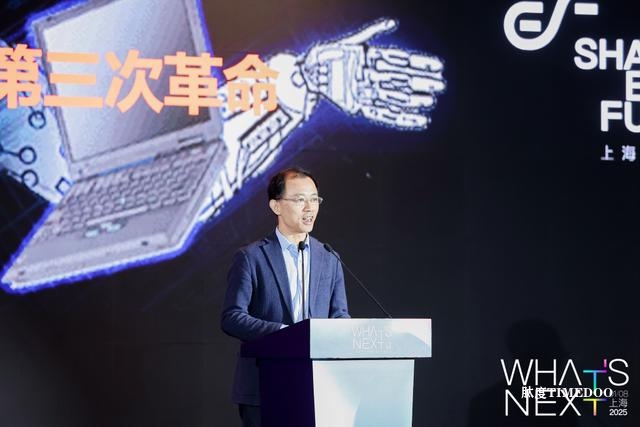 脑机接口临床案例获“出乎意料”成果：瘫痪患者训练2个月，不需脑机接口也可拿起木球