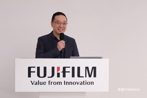瑞金医院胸外科副主任医师韩丁培发表致辞 瑞金医院携手富士胶片揭牌培训基地 赋能医疗技术培训新未来-肽度TIMEDOO