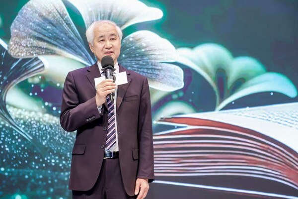 图说:孔维佳教授开场致辞 森世海亚联合京东健康首发《中国中老年人微循环现状白皮书》-肽度TIMEDOO