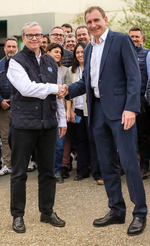 Marc Prikazsky – Executive Chairman and Sébastien Huron – Deputy CEO Ceva Animal Health任命Sébastien Huron为副首席执行官-肽度TIMEDOO