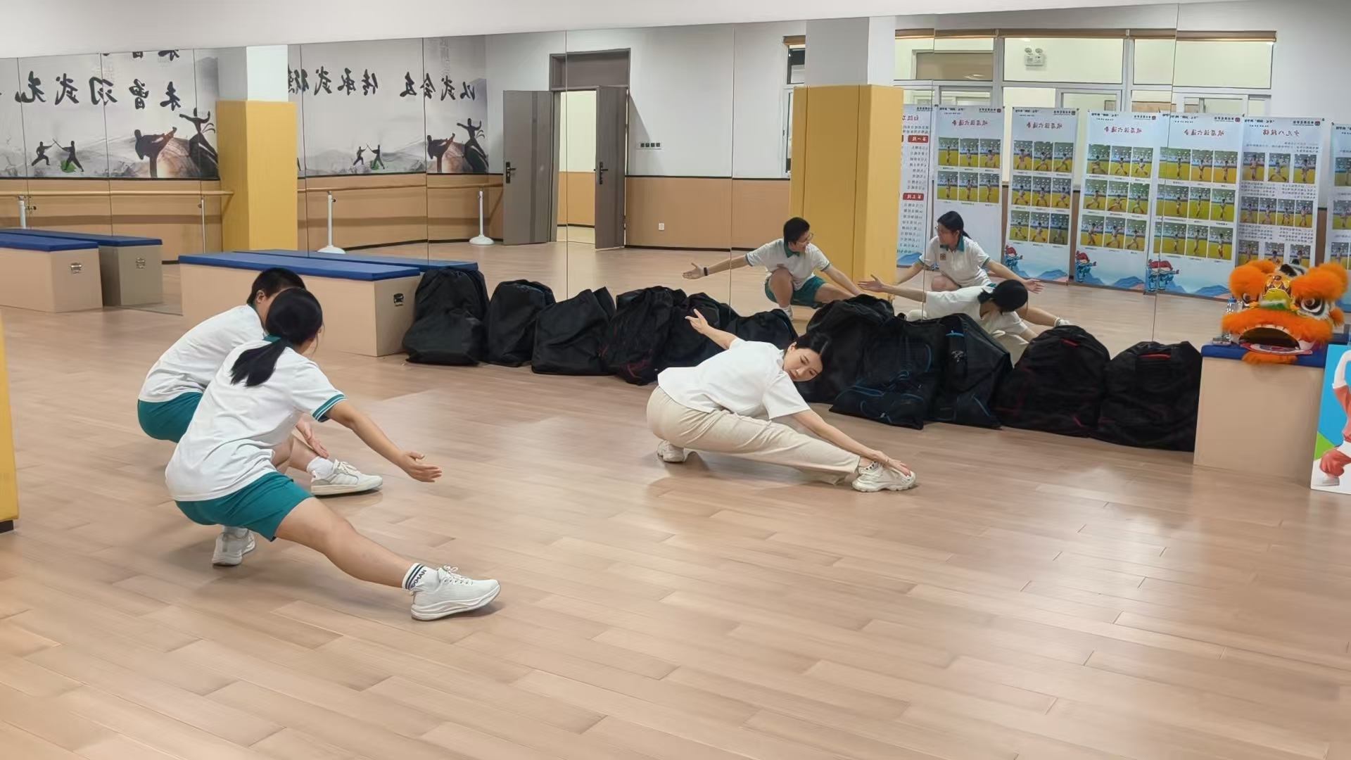 峣华堂武医:非遗外治体系为青少年脊柱与情志健康开出“天然良方”-肽度TIMEDOO