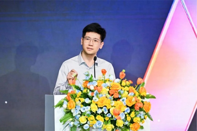 数智化作新侨批,华为极简全闪数据中心2.0让AI落地一步到位-肽度TIMEDOO